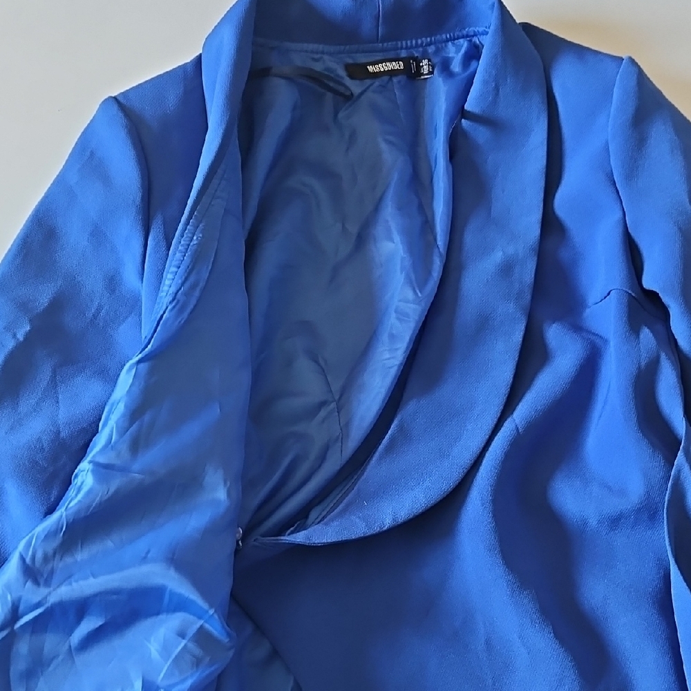 Missguided Blue Long Sleeve Dress with Elegant Silhouette - Picture 4 of 8